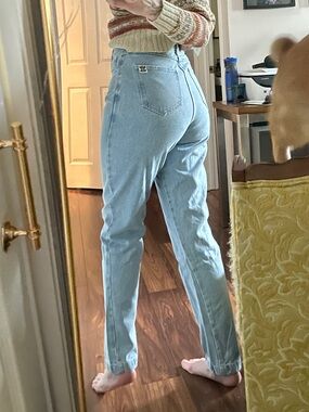 Lucy & Yak Dana Light Wash Mom Jeans